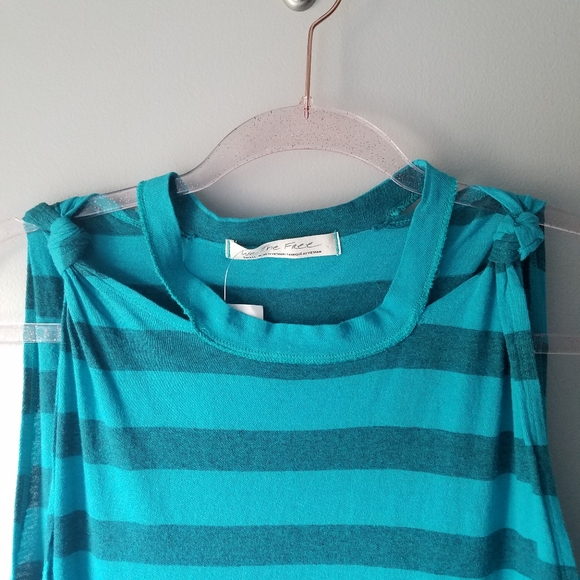 We The Free Knot Tank Teal Stripe NWOT Size Small… - Picture 4 of 7